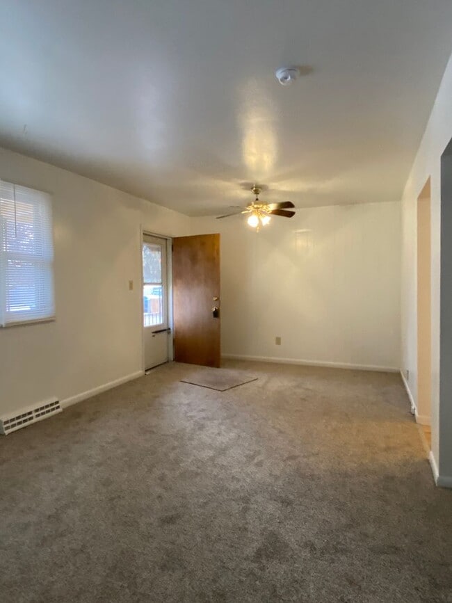 Photo - Comping Soon - Well maintained ranch apartment