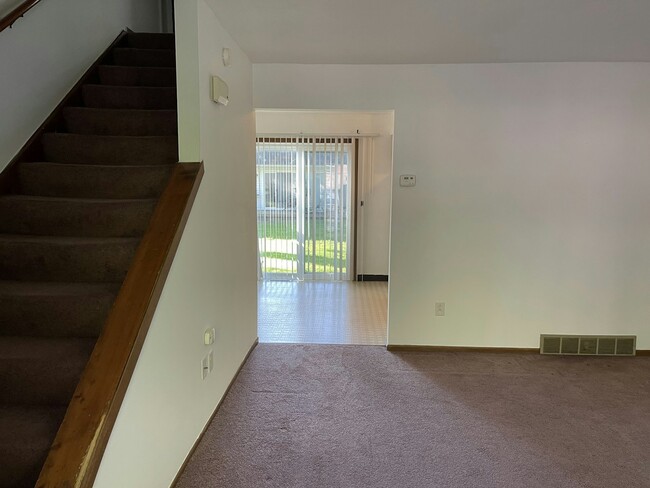 Photo - 4165 W Ridge Rd