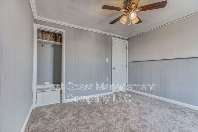 Photo - 1253 Sargeant St