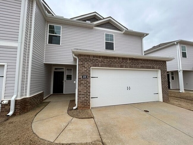 Photo - 209 Maple Spg Trl House