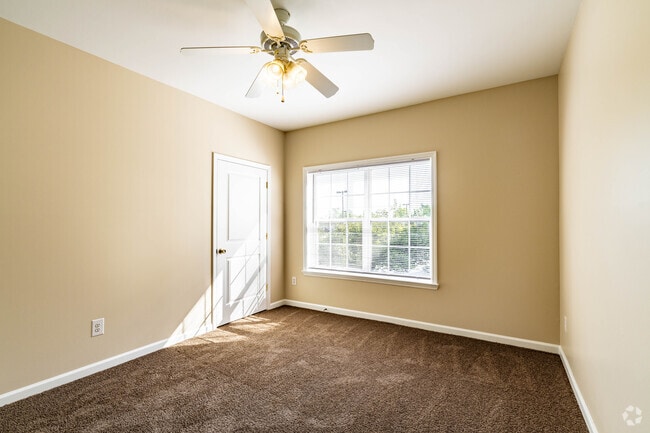 2BR, 1BA - 983SF - Second Bedroom - Preserve At Metrocenter