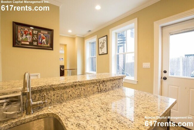 Photo - 8 Gates St Unit 1