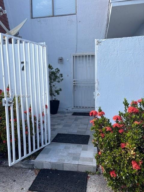 Photo - 10720 NW 7th St