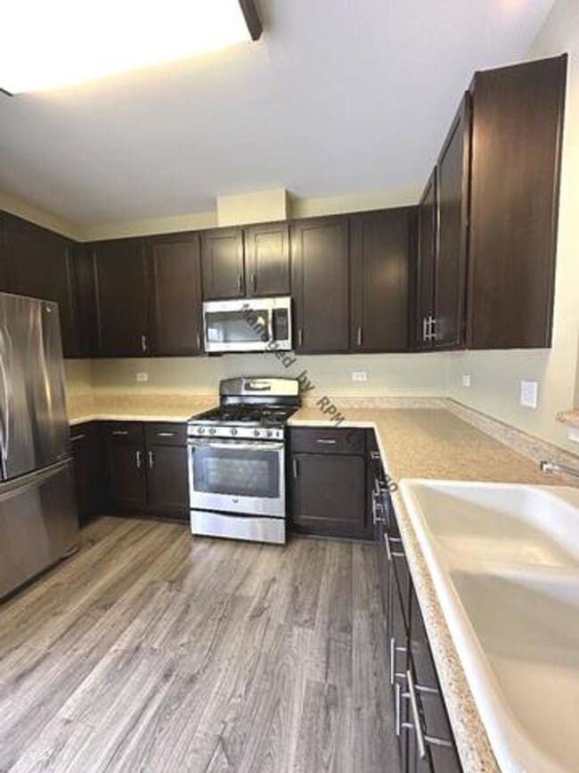 649 Cary Woods Cir