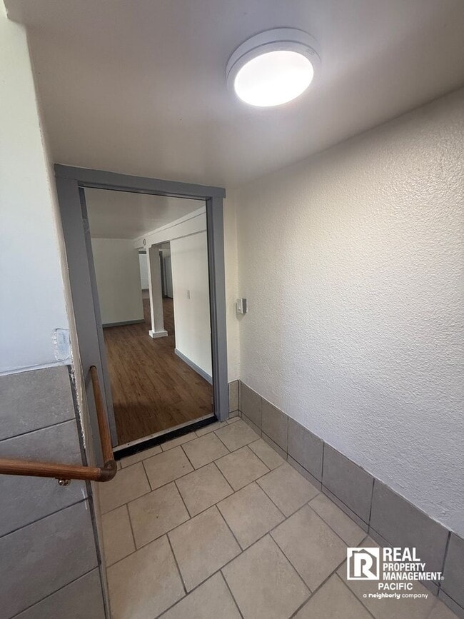 Photo - 1435 Parker St Unit B
