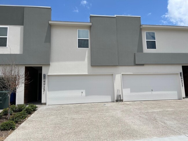 Photo - 9923 Bijan Dr Unit 9923