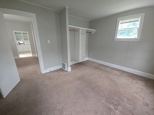 Photo - 2456 N Bartlett Ave