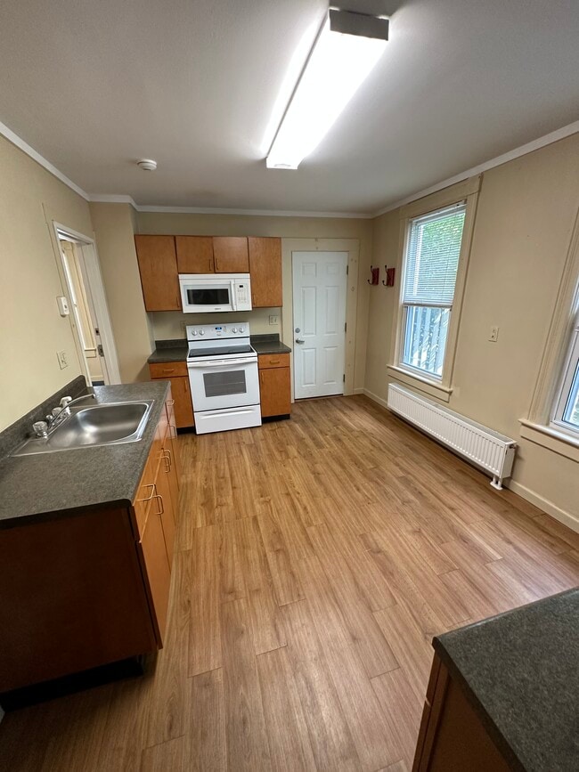 Photo - 262 Ashland St Unit 264