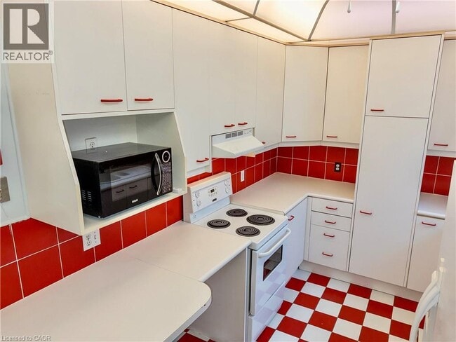 Photo - 255 Main St W Unit 2