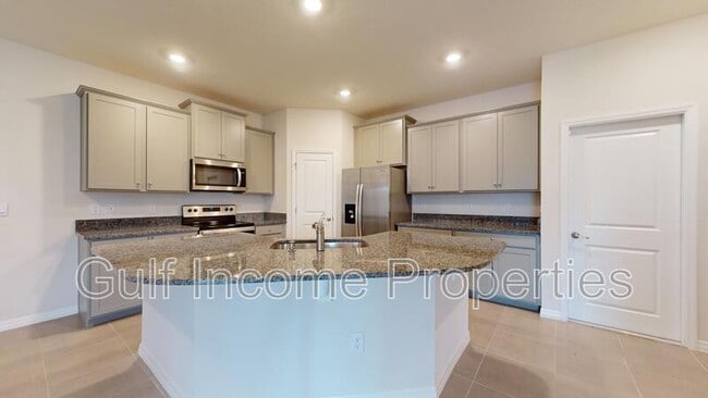 Photo - 411 157th Ct E