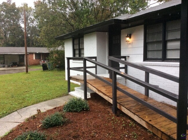 Photo - 6422 Gibson Rd