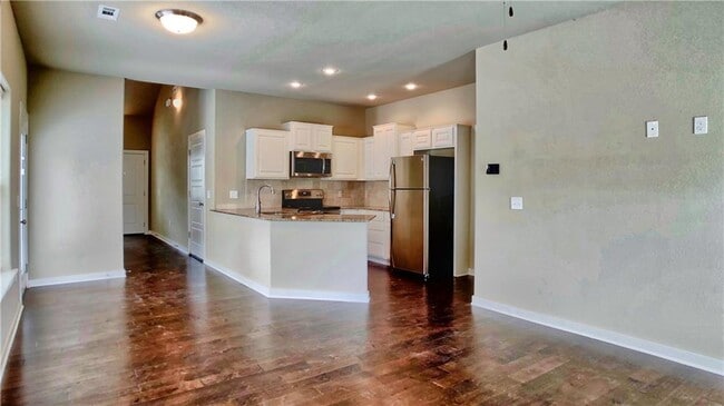 Photo - 1666 N Izard Ln
