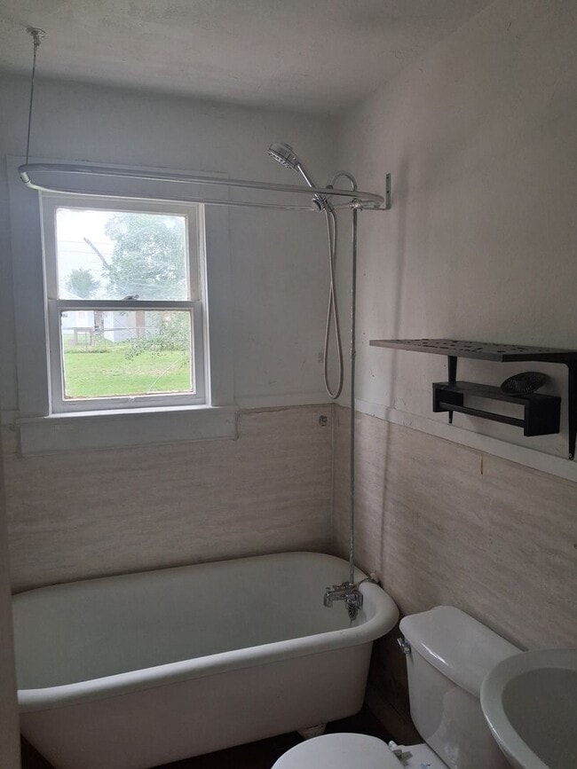 Photo - 409 S Avenue H