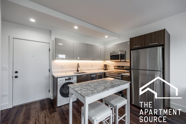 Photo - 1555 W Hollywood Ave Unidad 404