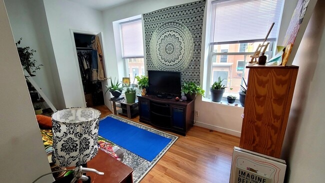 Photo - 501 W Grace St Unidad B