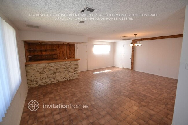 Photo - 4317 N 71st Ln