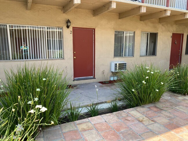 13463 Vanowen St Unit 1