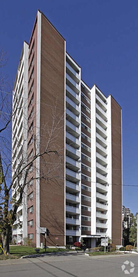Photo - Bonaventure Apts