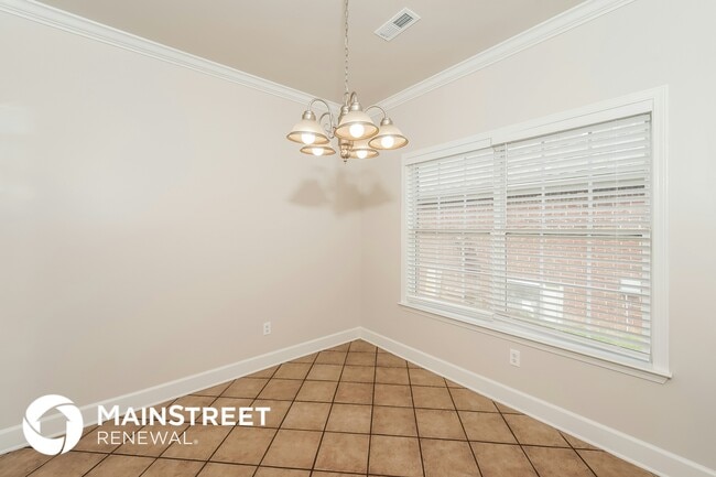 Photo - 180 Steeplechase Ct