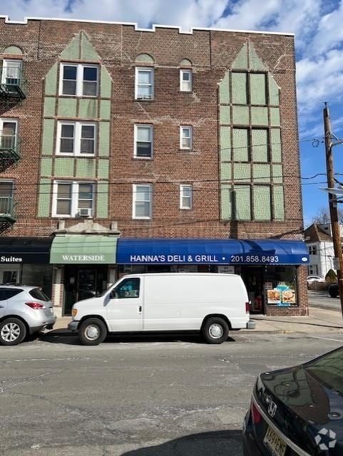 Building Photo - 27 W 1st St Unit 102 Rental