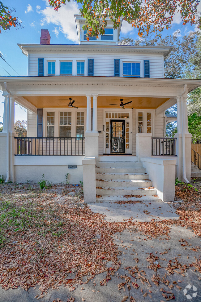 Building Photo - 256 Constitution Ave Rental