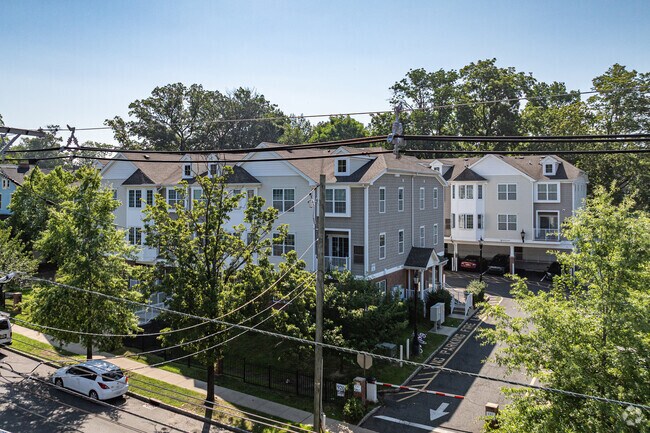 Alternate - Netherwood Pointe