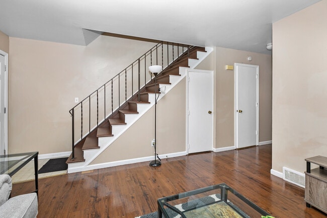 Photo - 3543 Otterbein Ave Unit 3543