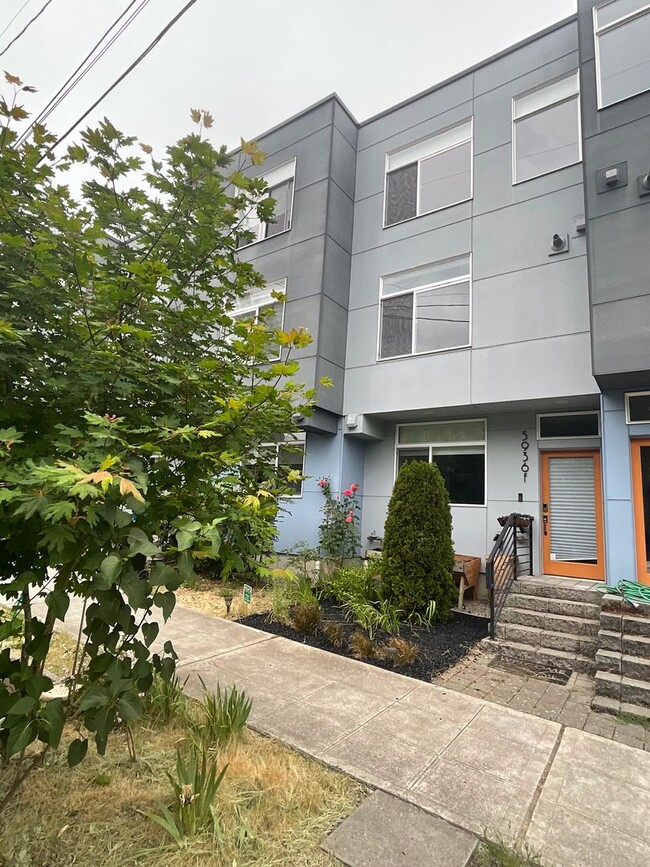 Building Photo - South Beacon Hill