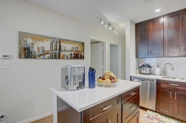 Photo - 2990 NE 16th Ave Unidad 301