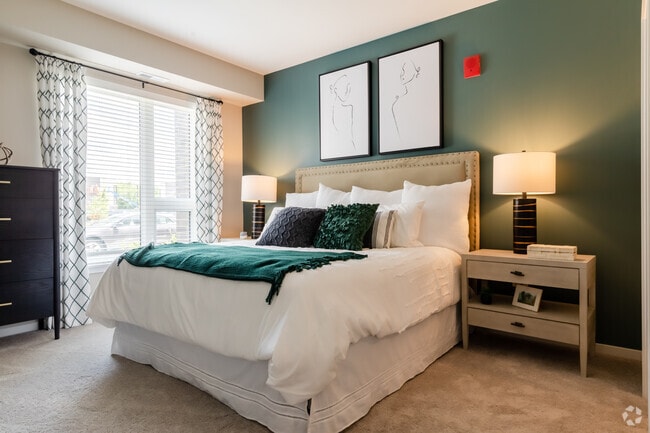 2BR, 2BA - Bedroom