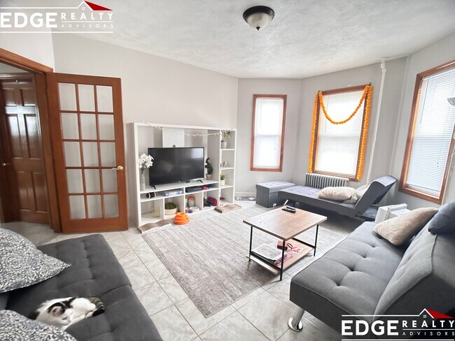Photo - 19 Shannon St Unit 2