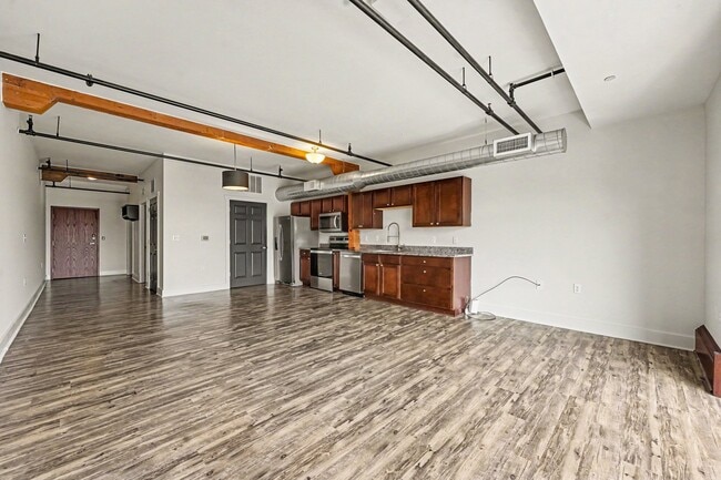 600 7th St NW Unit 213