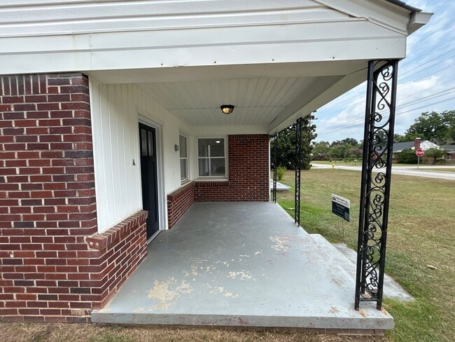Photo - 999 Seminole Dr Unit 999-A Seminole Drive