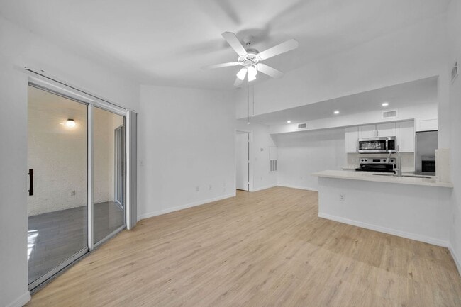 Building Photo - 12540 Equestrian Cir Unit 12540 Equestrian Cir #506 Rental