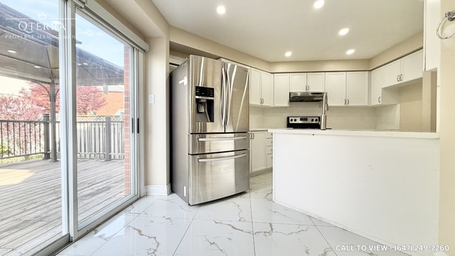 Photo - 190 Moffatt Av