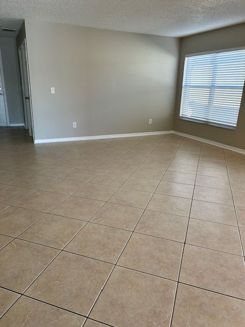 Photo - 15181 Sugargrove Way