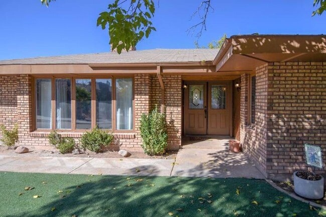 Photo - 1035 Red Bud Cir