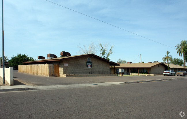 Building Photo - Granada Gardens Rental