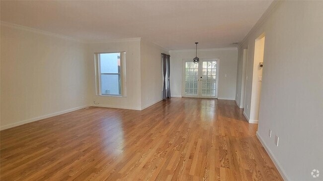 Building Photo - 4810 Grapevine Wy Rental