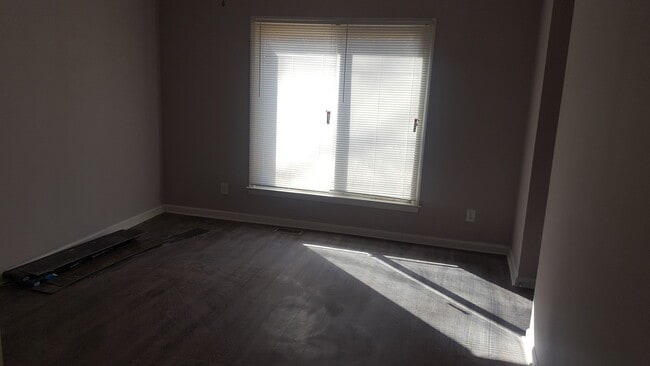 Photo - 3 Bedroom Brick Ranch in NW Charlotte