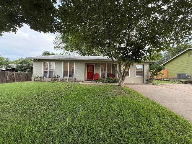 Photo - 6307 Huntleigh Way