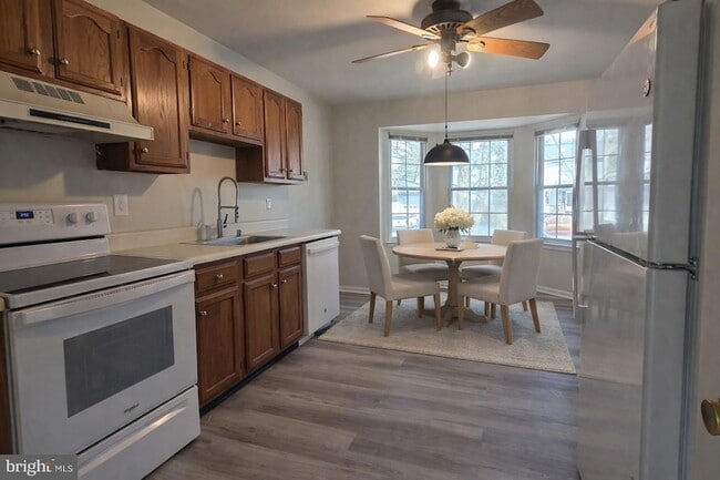 Photo - 7854 Kings Bench Pl