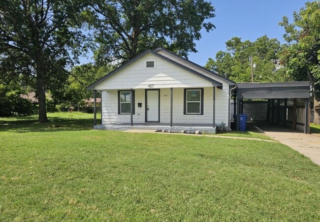 Building Photo - 427 E BJ Tunnell Blvd