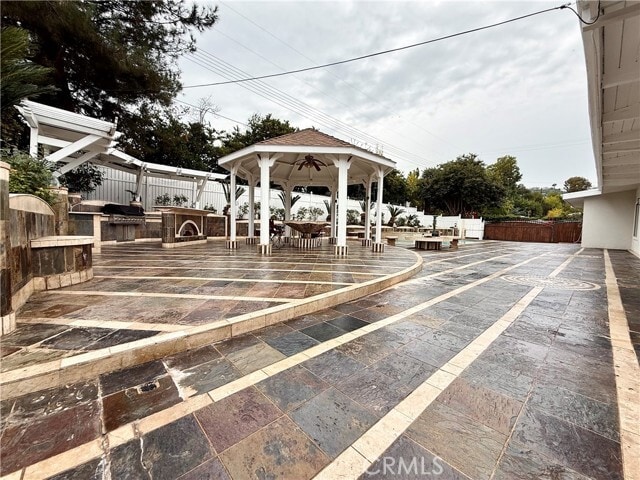 Photo - 24204 Calvert St House