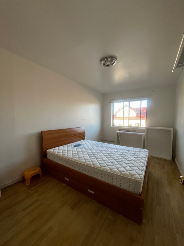 Photo - 134-30 57th Rd