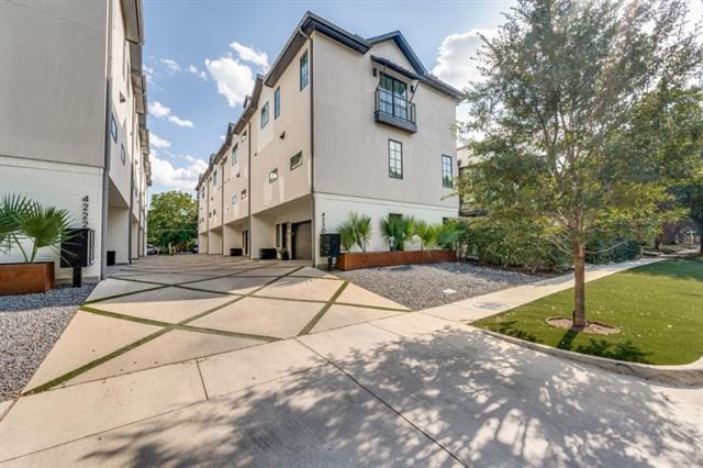 Building Photo - 4220 Hawthorne Ave Unit 103