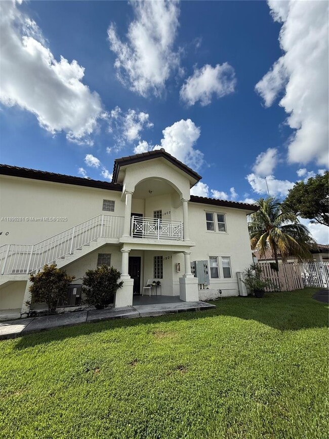 Building Photo - 8840 NW 111th Ave Unit 1902