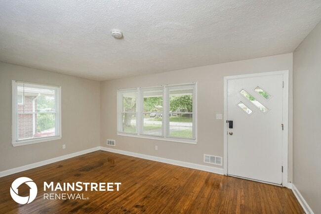 Photo - 2217 Thistledawn Dr