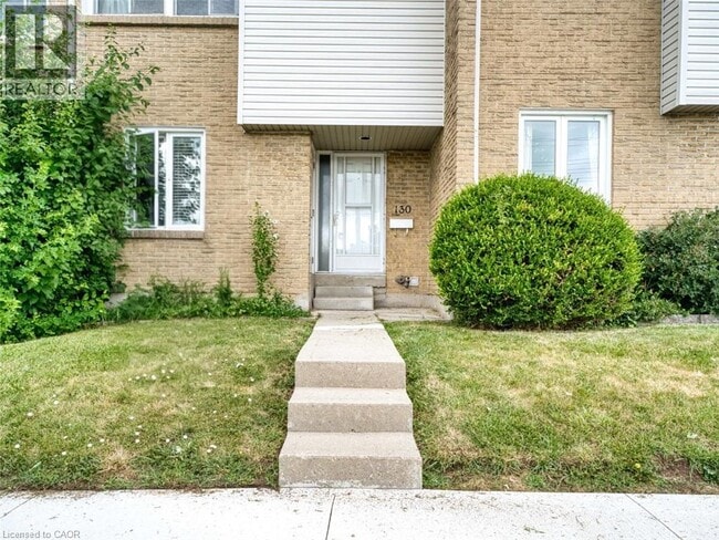 Photo - 500 Osgoode Dr