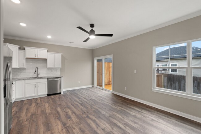 Photo - 1577 CYPRESS Cv NW